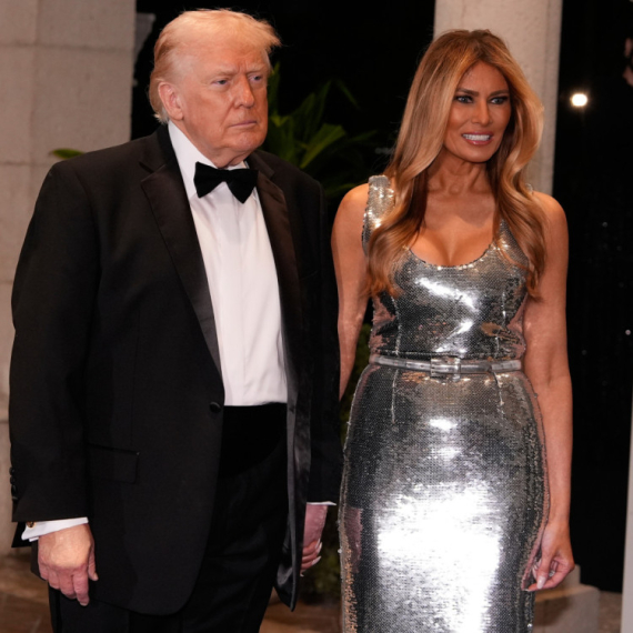 Milioni, Isus i Mar-a-Lago: Ovako je Tramp dočekao 2026. godinu FOTO/VIDEO