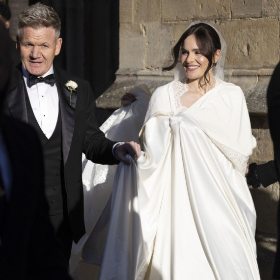 Ćerka Gordona Remzija nosila 4 venčanice, ali džabe: Svadba nije prošla bez skandala FOTO