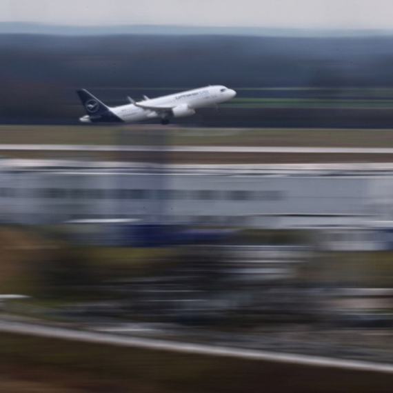 Starlink stiže u avione: "Putnici će imati brz internet tokom leta"