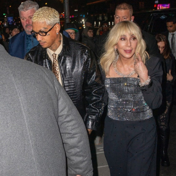 Uskoro puni 80, "šeta" četiri decenije mlađeg i poručuje – godine su samo broj FOTO