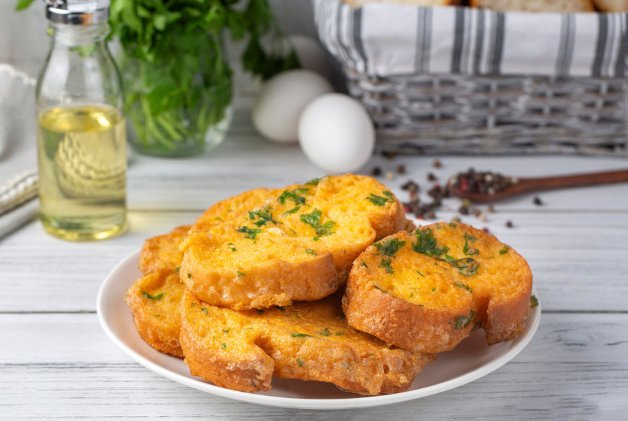 Iskusni kuvari znaju: Trikovi za najsočnije prženice koje nisu masne