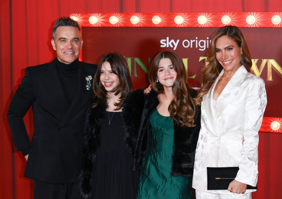 Brak sa njom ga je sačuvao od propasti: Robi Vilijams ne bi uspeo bez nje FOTO