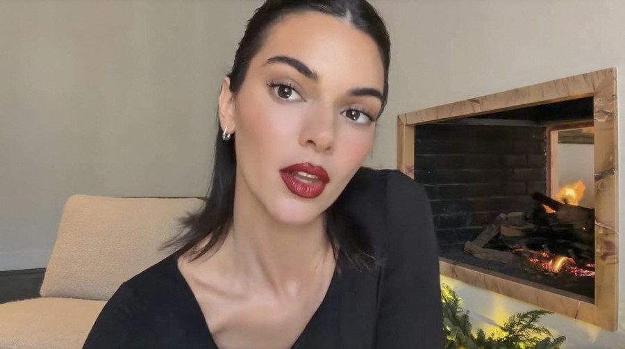 Najpoznatija manekenka sveta tvrdi: Nisam radila plastične operacije tela FOTO/VIDEO