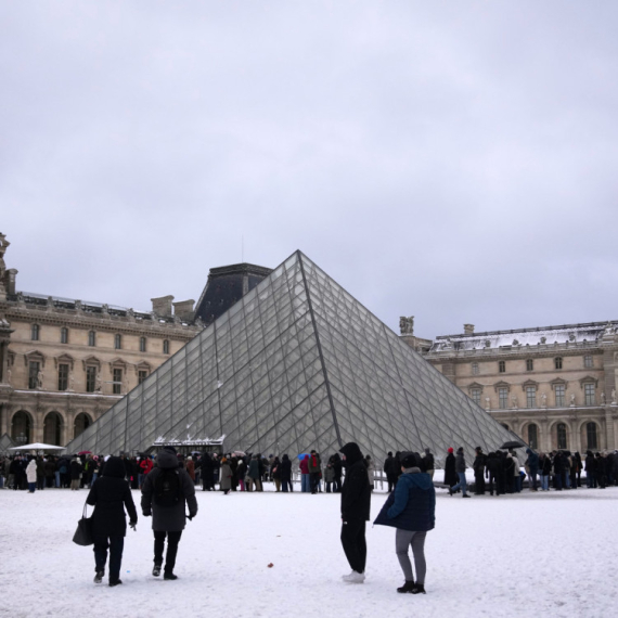 Popularnost samo raste: Luvr posetilo devet miliona ljudi FOTO