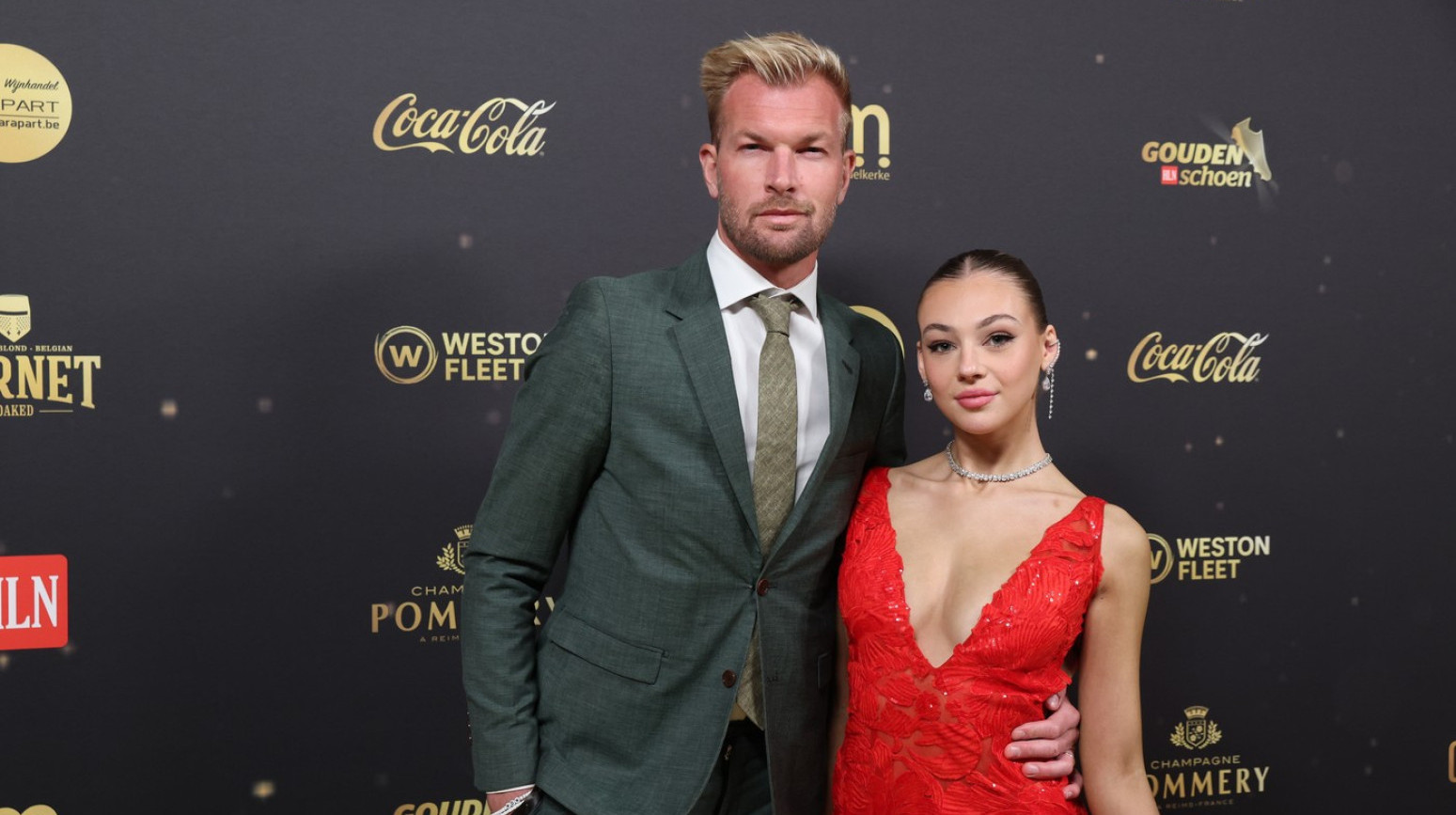 On baš ne krije svoje ljubavnice: "Frajeru, ostavi nešto i za nas" FOTO