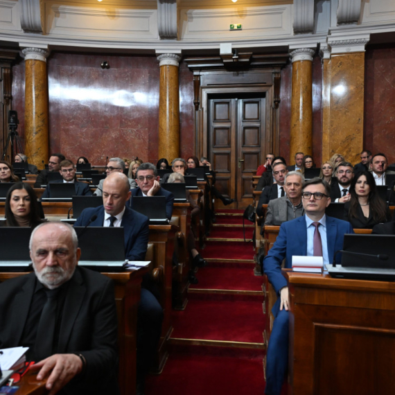 Skupština Srbije nastavila zasedanje; Pred poslanicima 25 tačaka