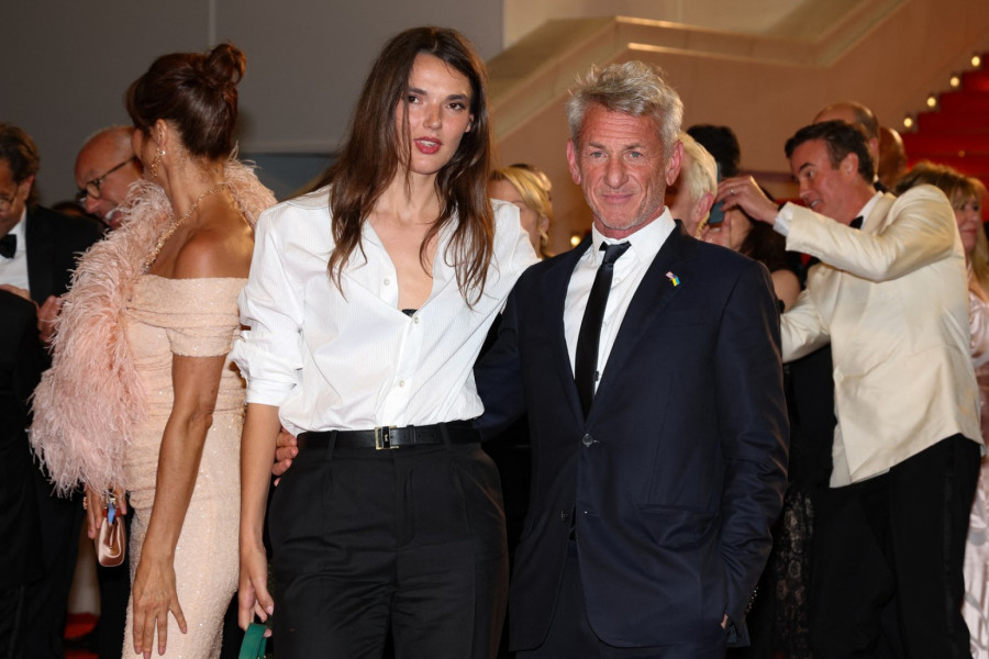 Nove fotke Šona Pena i njegove 34 godine mlađe devojke izazvale pometnju FOTO