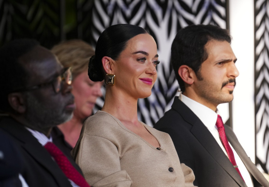 Kejti Peri i bivši kanadski premijer više se ne kriju: Svi ih gledaju u Davosu FOTO