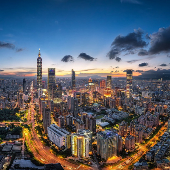 Direktan prenos na Netfliksu: "Ako padneš, poginućeš"