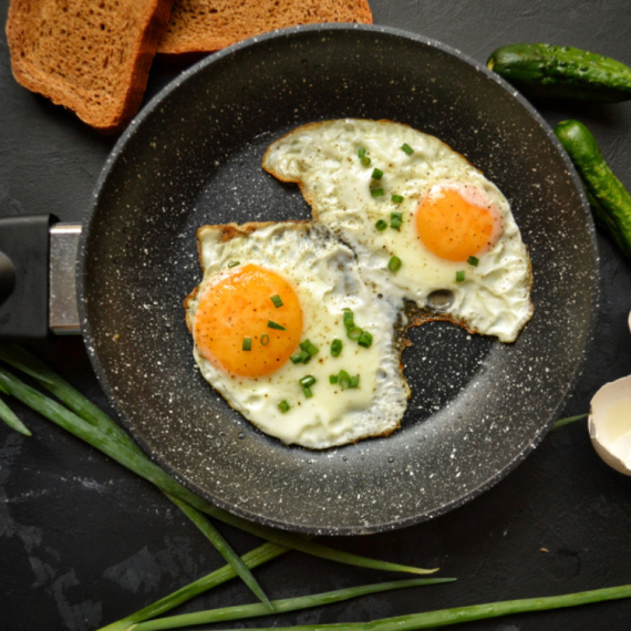 Tajna tehnika Gordona Remzija: Ovako spremljena jaja na oko nikada niste probali
