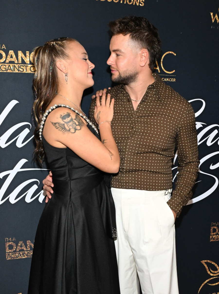 Pevačica objavila AI fotke buduće dece: U komentarima su je razapeli FOTO