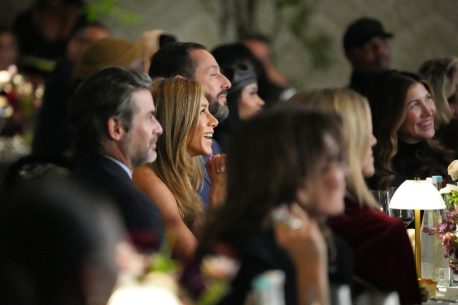 Dečko Dženifer Aniston crveneo u emisiji: Nije se desilo preko noći