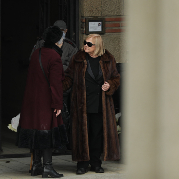 Poslednji ispraćaj Senke Veletanlić: Sestra Bisera i sin Vasil Hadžimanov utučeni