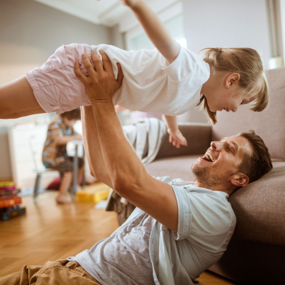 Tri roditeljska obećanja koja deci daju osećaj sigurnosti za ceo život