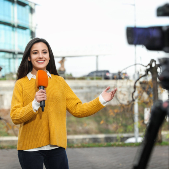 Mreže se usijale zbog voditeljke vremenske prognoze: "Ulepšava tmurno vreme" VIDEO