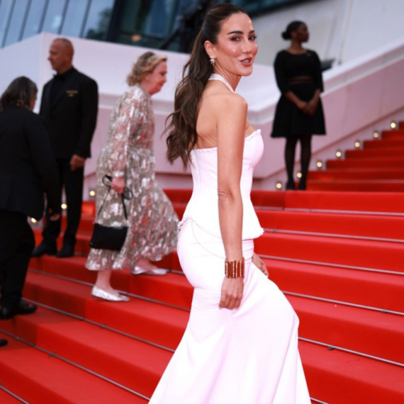 Srpska influenserka šalje pozdrave iz Pariza: Izgleda božanstveno FOTO