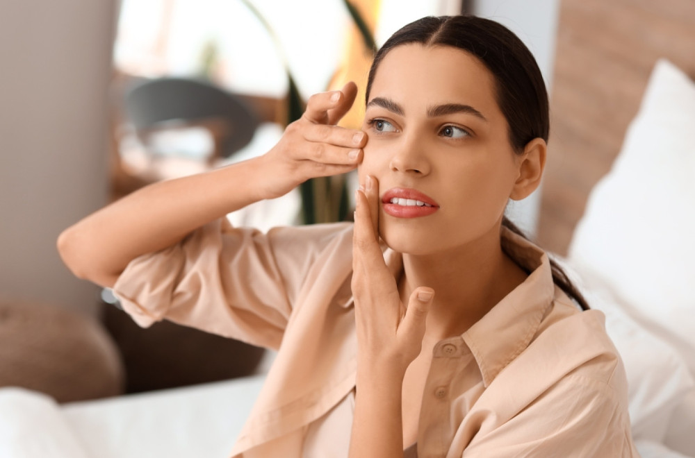 Svet poludeo za tehnikom koja briše bore: Treba vam samo 20 minuta dnevno VIDEO