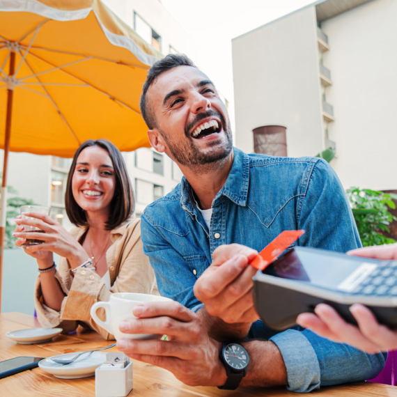 Sve se menja, odahnite: Ova 3 znaka konačno vraćaju sve dugove i izlaze iz minusa