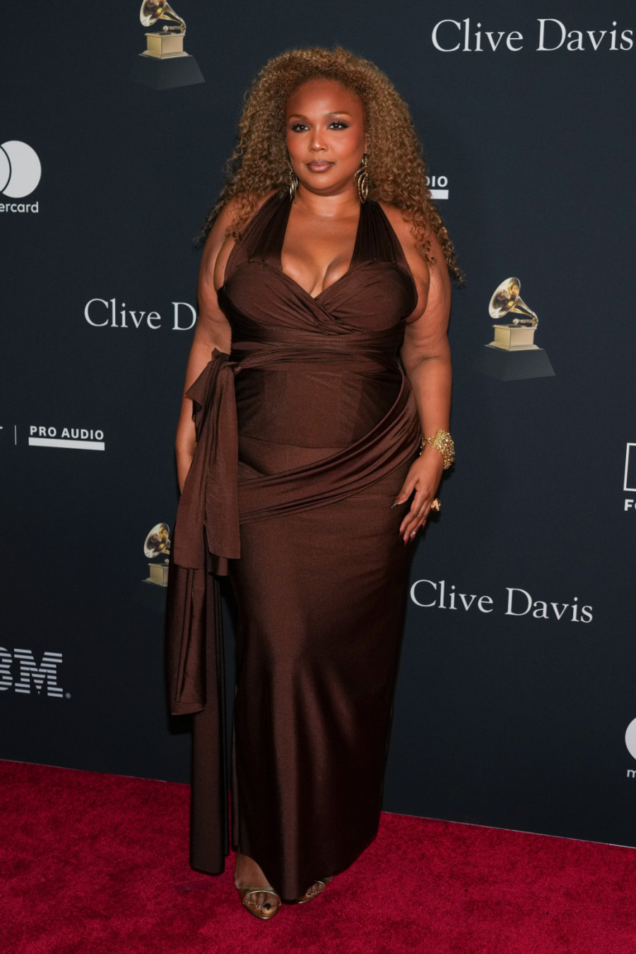 Na uvrede odgovara seksi izdanjima: Iz dana u dan je sve mršavija FOTO