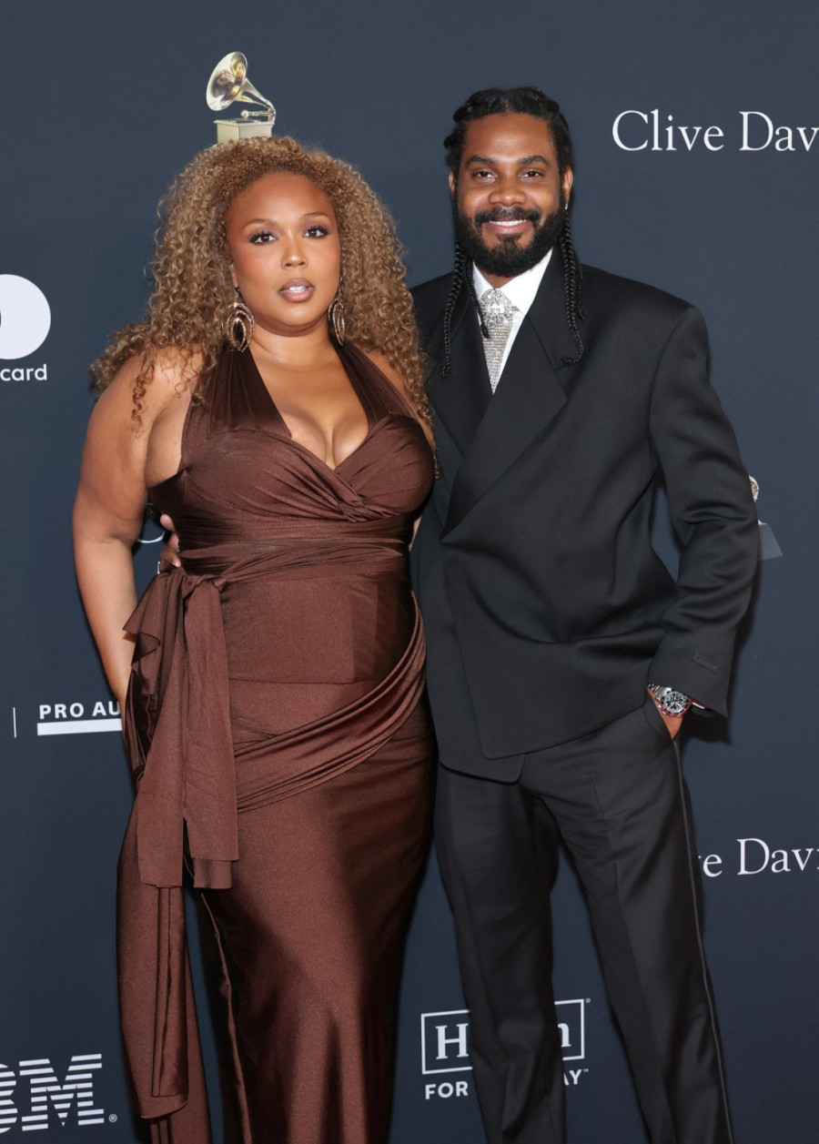 Na uvrede odgovara seksi izdanjima: Iz dana u dan je sve mršavija FOTO