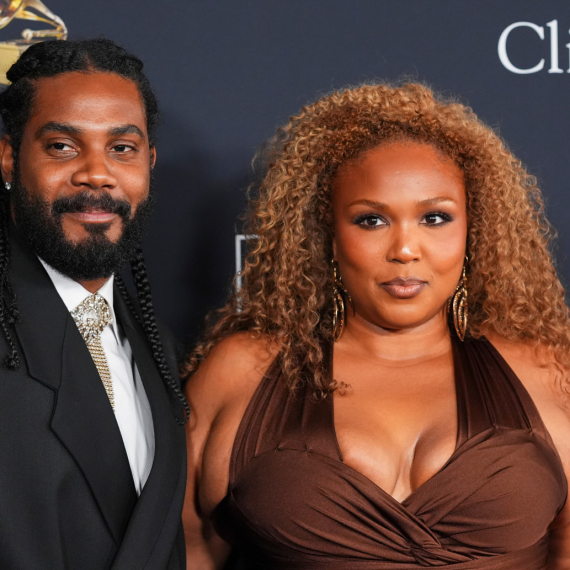 Na uvrede odgovara seksi izdanjima: Iz dana u dan je sve mršavija FOTO