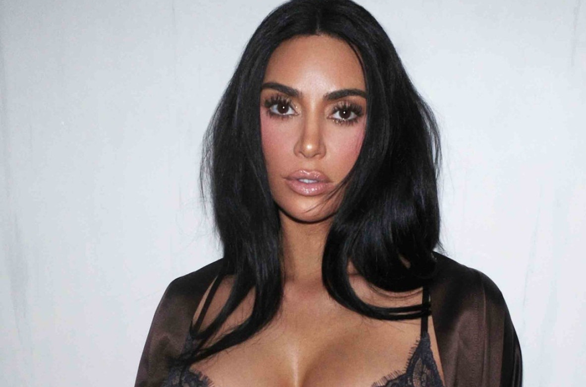 Novi tajni par: Kim Kardašijan u vezi sa slavnim šampionom? FOTO