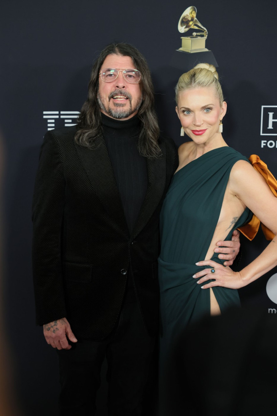 Tako izgleda osvetnička haljina: Jedan končić sprečava katastrofu FOTO