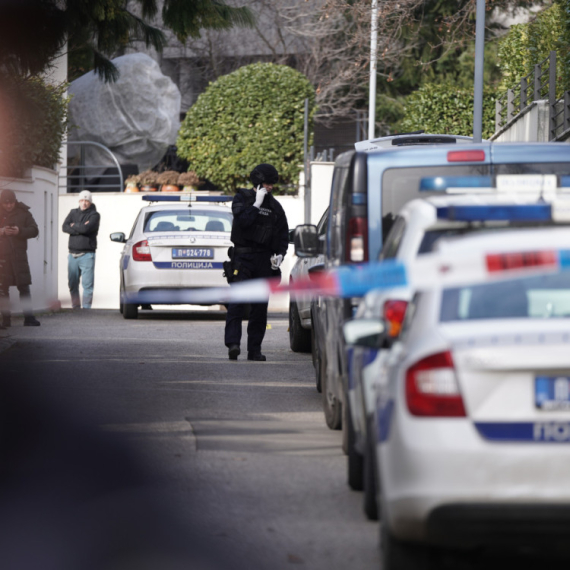 Čola nije bio meta? Novi detalji nakon bombe bačene na kuću pevača: "Popucala su sva stakla" VIDEO