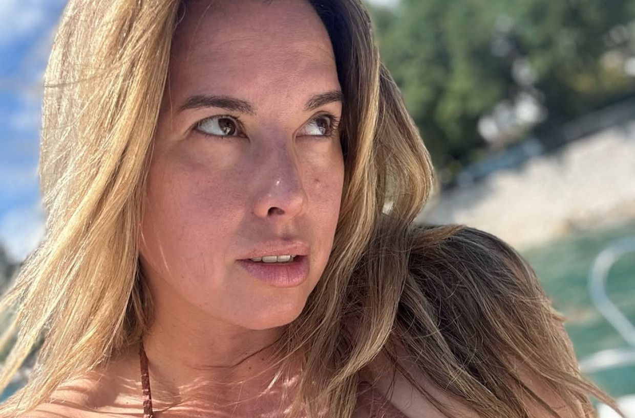 Grudi na izvolte, Hrvatica obradovala fanove vrelim fotkama iz kreveta FOTO