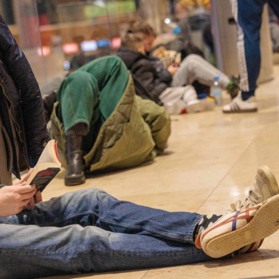 Potpuni kolaps na berlinskom aerodromu: Poledica zaustavila sav vazdušni saobraćaj FOTO