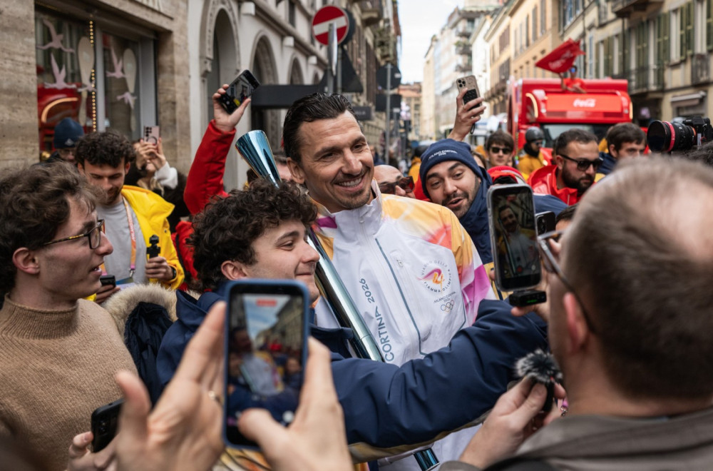 Zlatni Ibrahimović u moćnom stajlingu na OI: Nije ni čudo što je uvek u centru pažnje FOTO/VIDEO