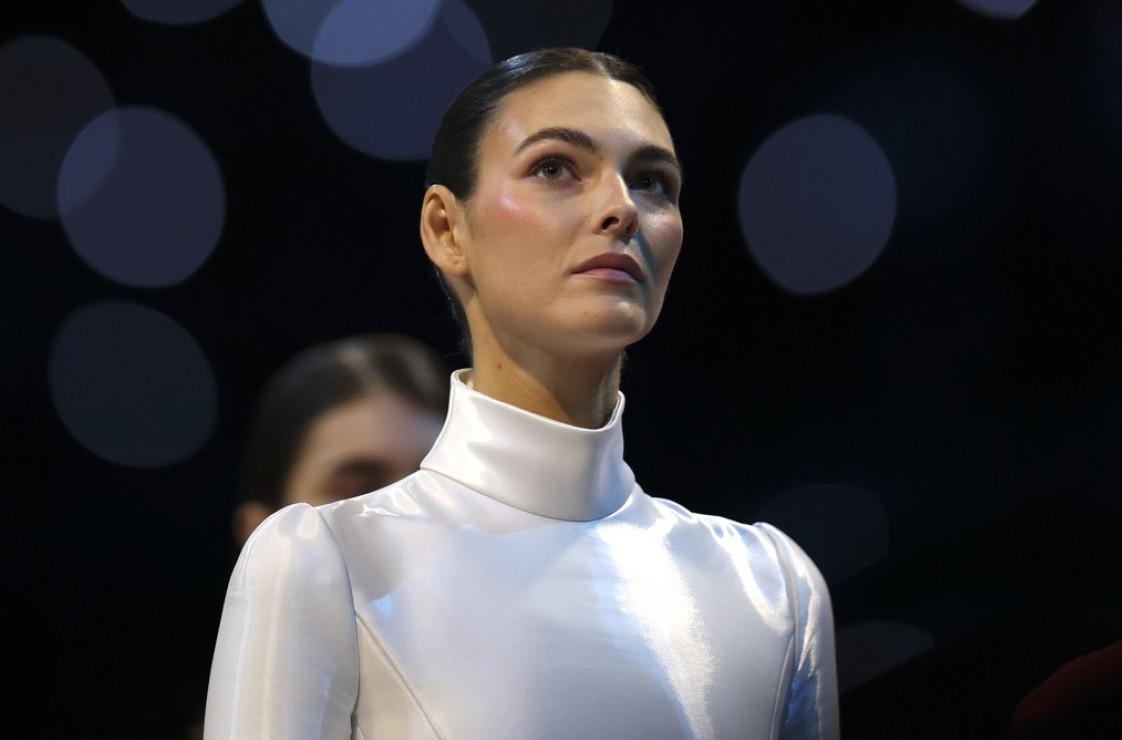 Modni spektakl na ZOI, glavna tema Dikaprijeva devojka FOTO/VIDEO