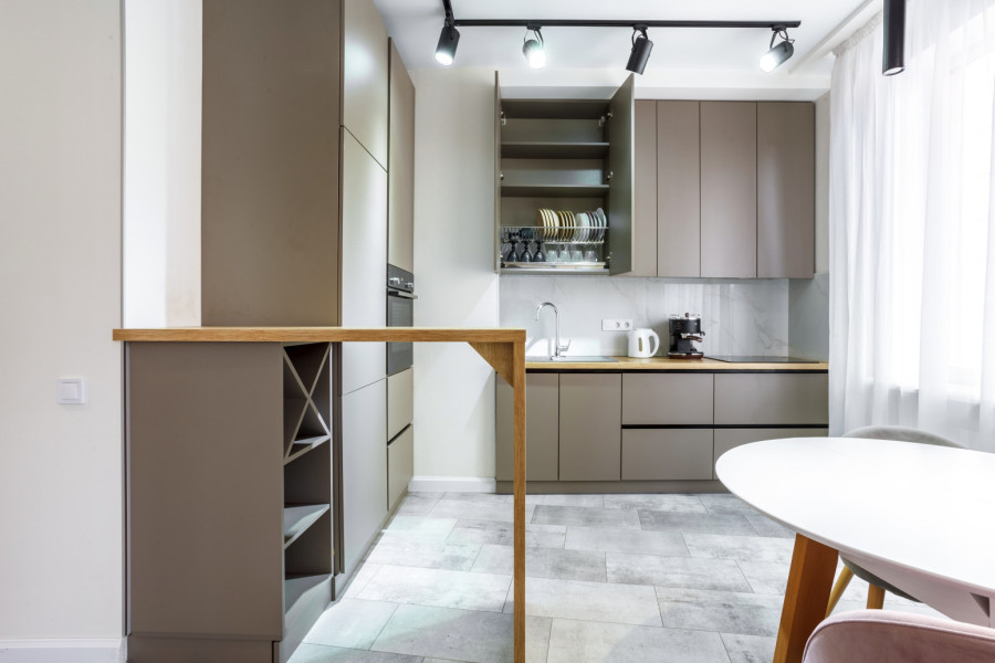 5 stvari koje ne bi trebalo da imate u maloj kuhinji, pojedu sav prostor