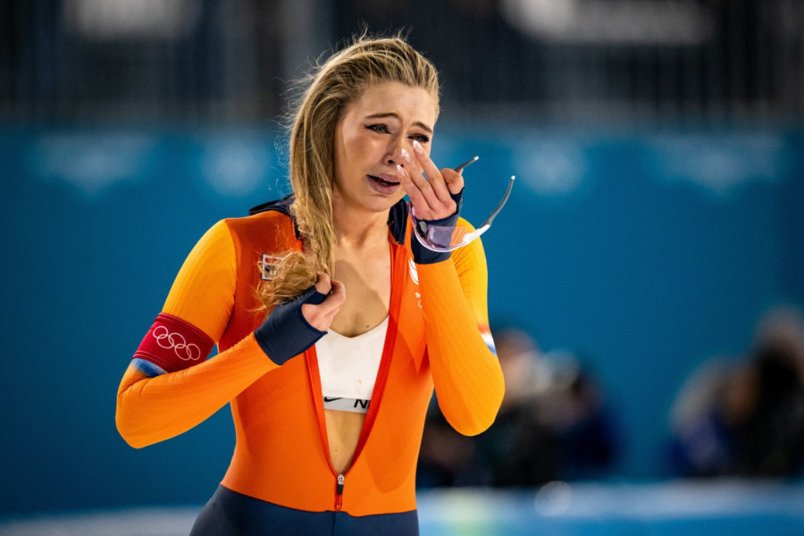 Najseksi sportistkinja na ZOI unovčila izgled: Kombinezon prodala za 195.000 evra FOTO