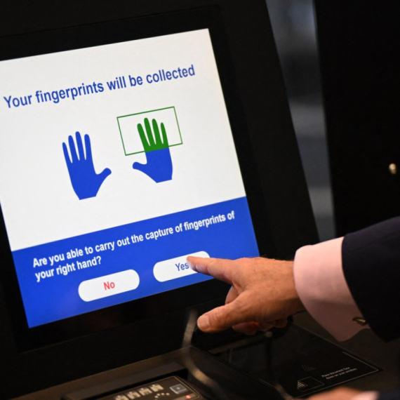 Kraj dugim redovima na graničnoj kontroli?