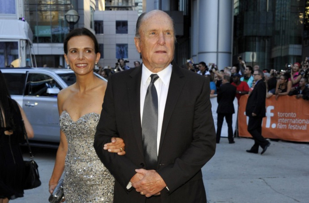 Burne ljubavi i četvrta sreća: Slavni Robert Duval do smrti je voleo 41 godinu mlađu lepoticu FOTO