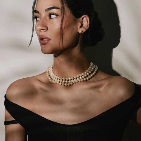 Njihov šarm i samopouzdanje razoružavaju: 3 znaka horoskopa pred kojima muškarci padaju na kolena