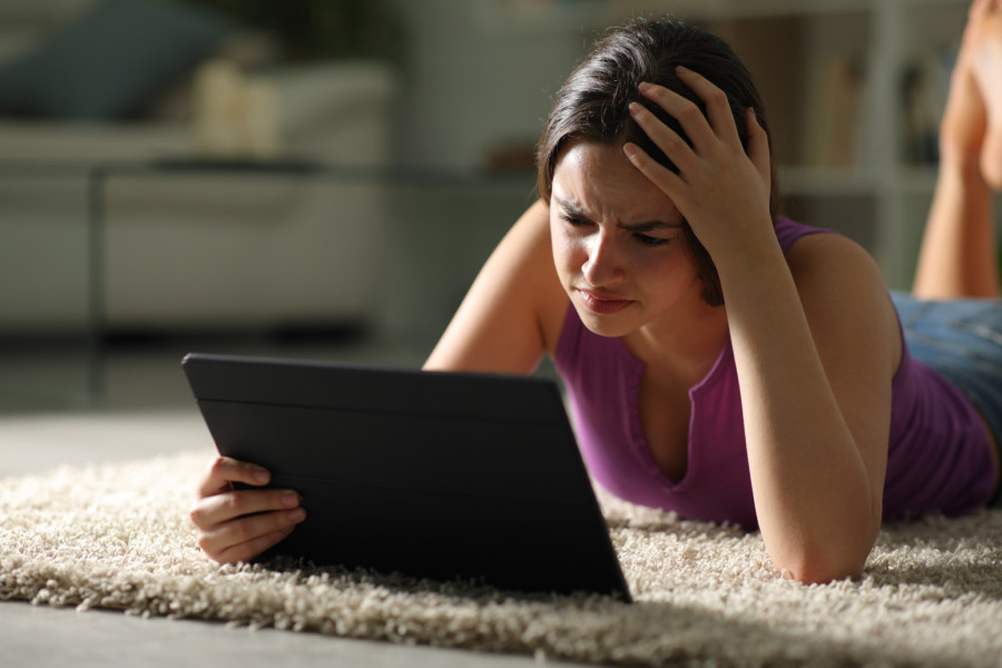 Kako izgleda zdrav raskid veze? Ne špijunirajte bivšeg na mrežama