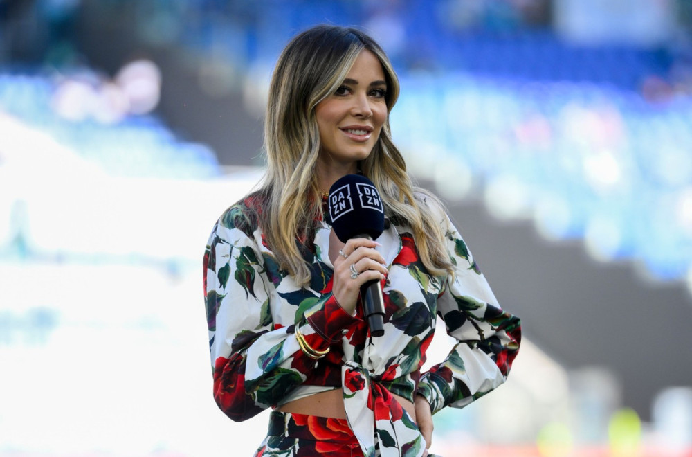 Najzgodnija trudnica broji sitno do porođaja, ali od vrelih fotki ne odustaje FOTO