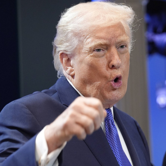 Procurili detalji proslave Trampovog rođendana: "Bizaran spektakl ispred Bele kuće" VIDEO