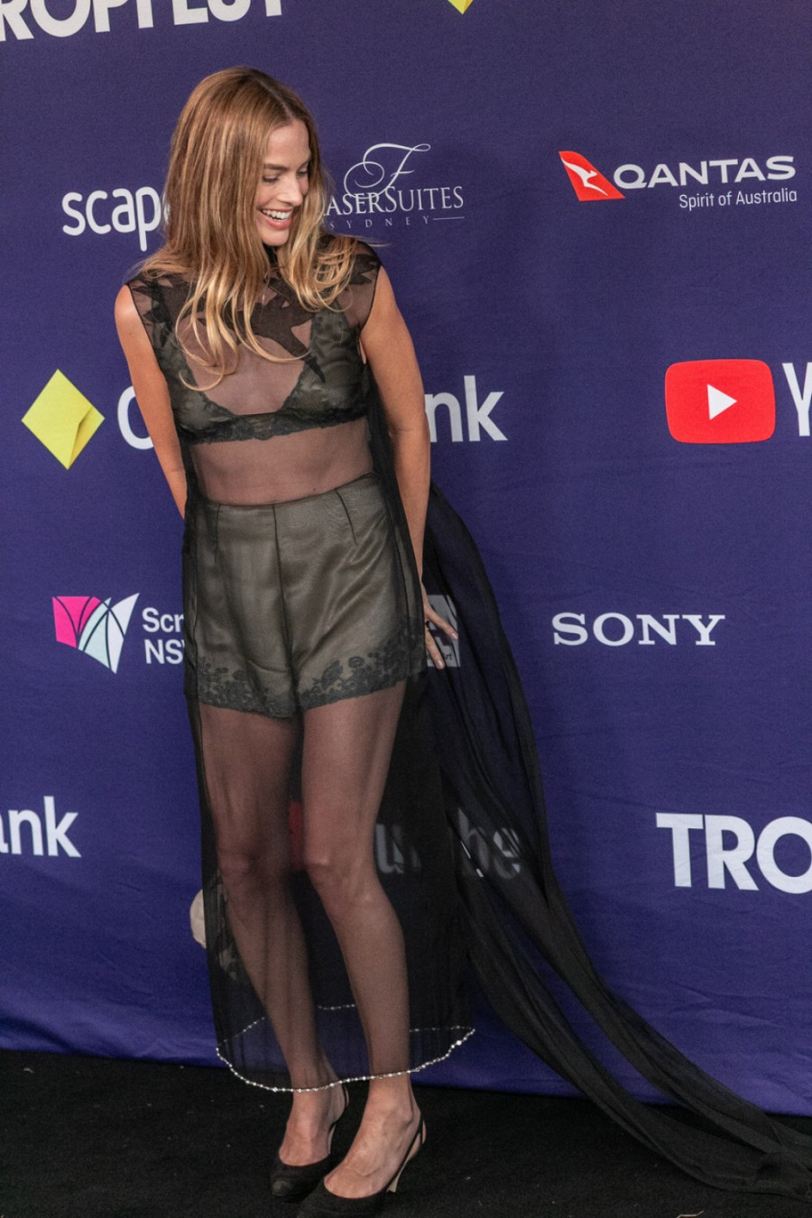 Dosta joj je romantičnih izdanja, sada bira čist seksepil FOTO