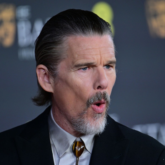 Za sebe kaže da je "neverovatno vulgaran" u spavaćoj sobi: "Upravo mi prolazi kroz glavu..."