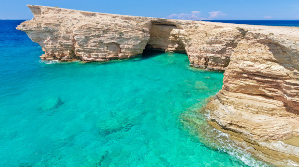 Ove godine zabranjeno postavljanje ležaljki na plažama u Grčkoj