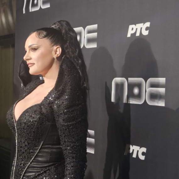 Uzavrela atmosfera u studiju u Košutnjaku uoči početka PZE; Večeras nas očekuje spektakl