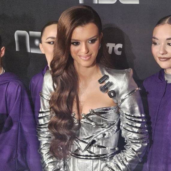 Tako seksi, tako moćno: Iva Grujin kao da je došla iz budućnosti FOTO