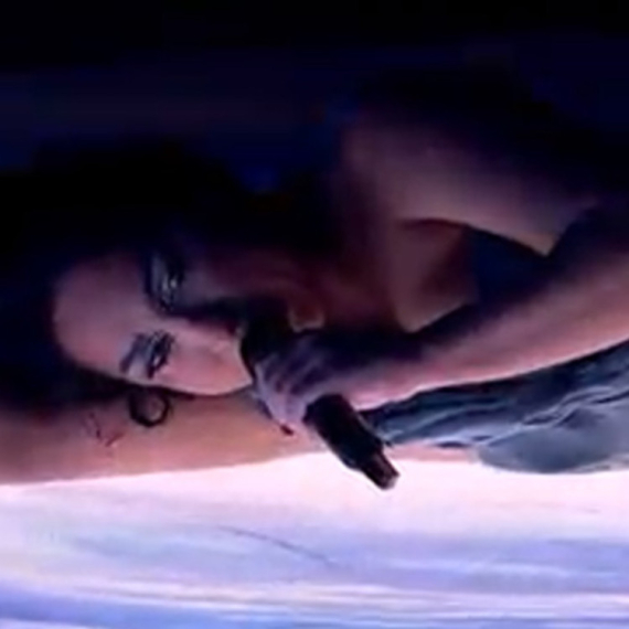 Zejna izdominirala u PZE 2026: Kritikuju je Albanci, a ona peva kao da sutra ne postoji VIDEO