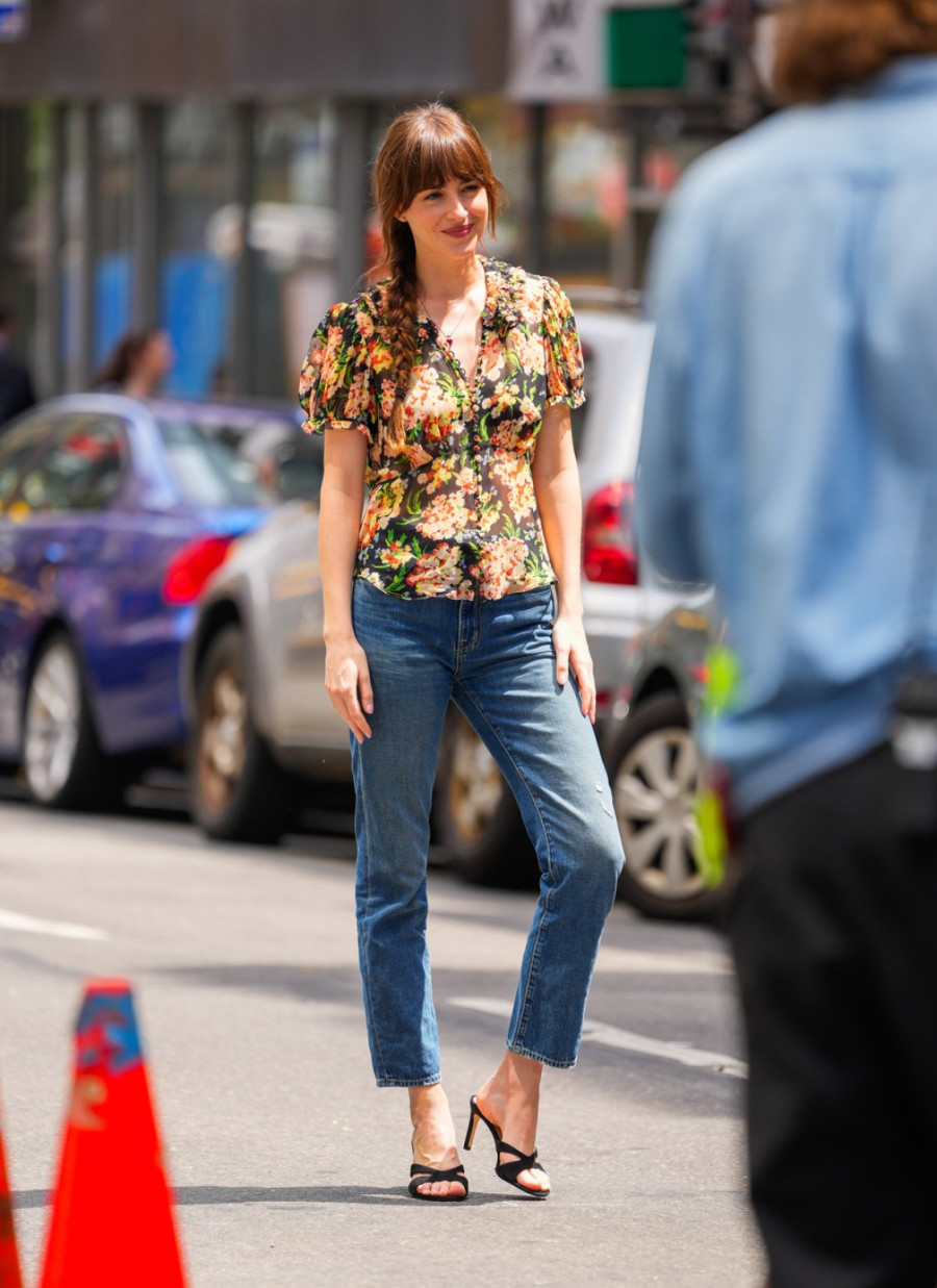 Ključni modeli iz prošlosti: Ove farmerke ćemo ponovo nositi 2026. godine FOTO