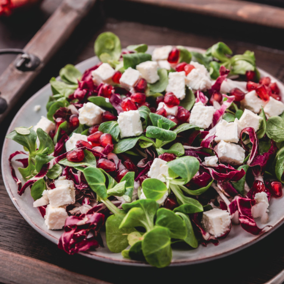 Svi jedu zelenu, ali ova salata je pravi nutritivni "šampion": Puna ja vitamina i antioksidansa