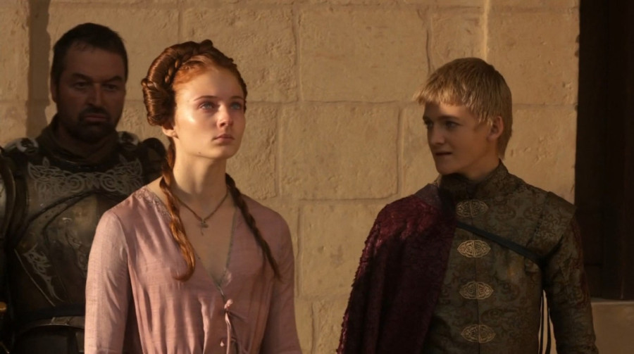 Zvezda serije Igre prestola proslavila 30. rođendan u provokativnoj haljini FOTO