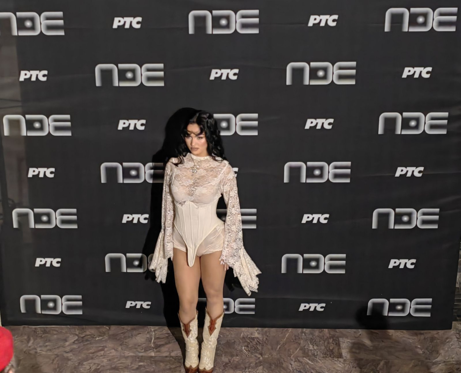 Učesnica PZE ponela kombinaciju koja savršeno dočarava njenu pesmu FOTO